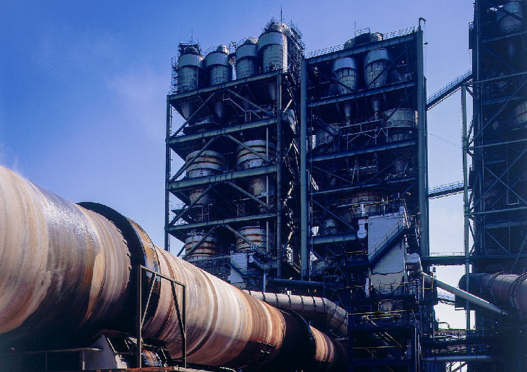 A cement plant (image provided by Tokuyama Corporation)